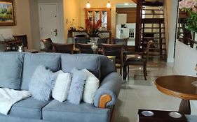 Ampla Cobertura no Centro de Gramado